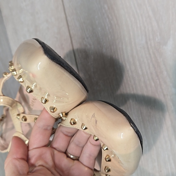Stuart Weitzman Women Heels Studded Pointed toe shoes sz 8M - Picture 5 of 14